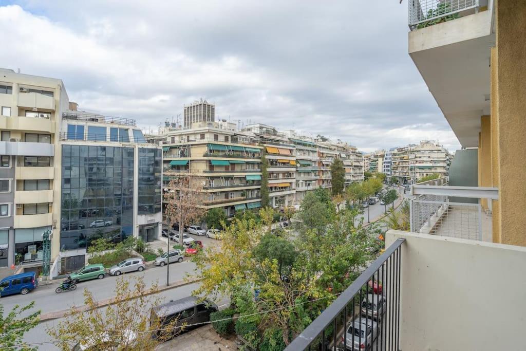 Modernised Athenian Apartment /W 2Br & 2Ba Екстер'єр фото
