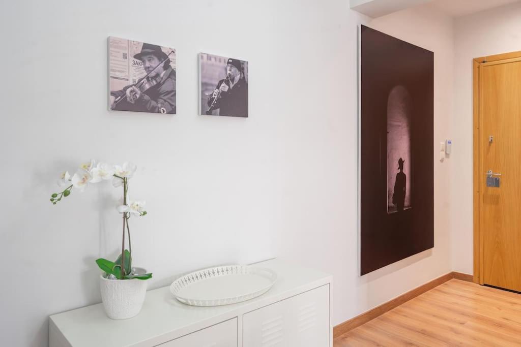 Modernised Athenian Apartment /W 2Br & 2Ba Екстер'єр фото