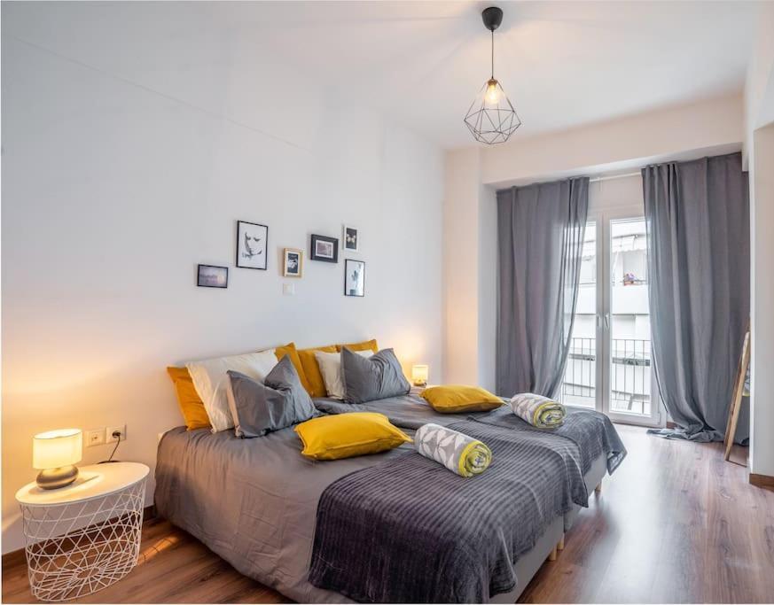 Modernised Athenian Apartment /W 2Br & 2Ba Екстер'єр фото
